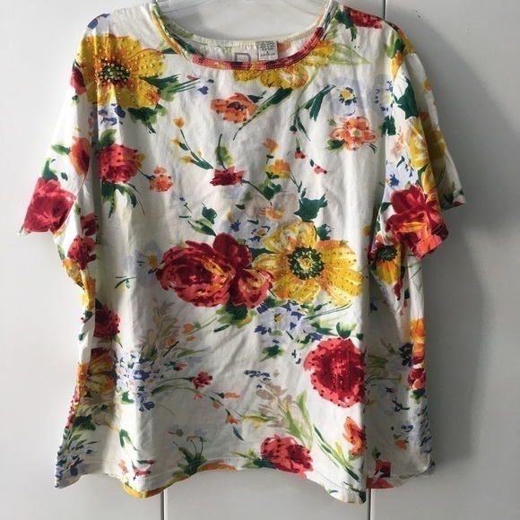 Like New Flower Short Sleeve Crew Neck Loose Fitting Shirt - Picture 1 of 2